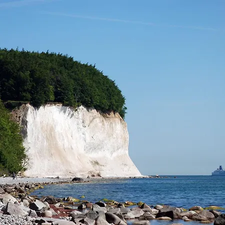 Appartementhaus Mit Balkon 300 M Bis Zum Vg Вилла