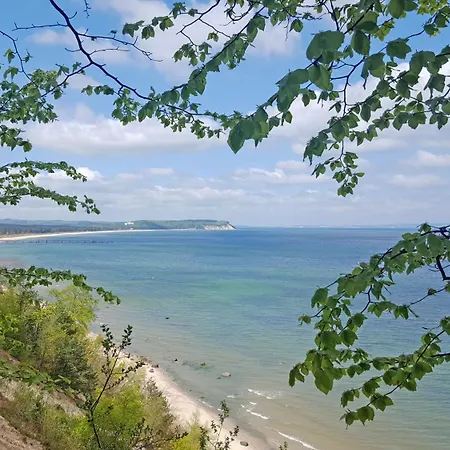 Appartementhaus Mit Balkon 300 M Bis Zum Vg *