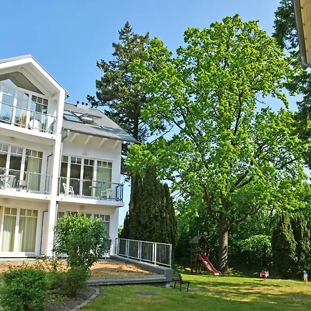 Appartementhaus Mit Balkon 300 M Bis Zum Vg *