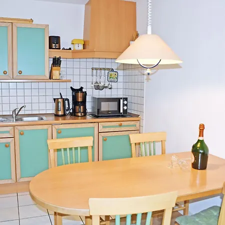 Вилла Appartementhaus Mit Balkon 300 M Bis Zum Vg Гёрен