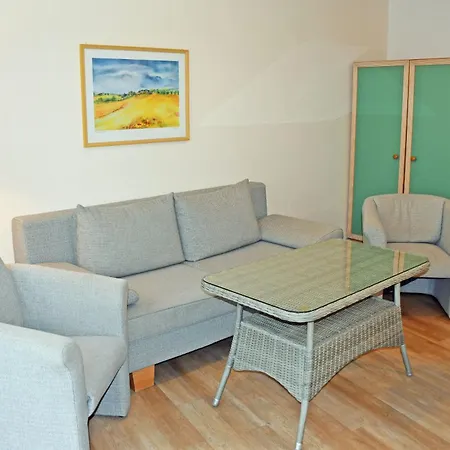 Appartementhaus Mit Balkon 300 M Bis Zum Vg Вилла