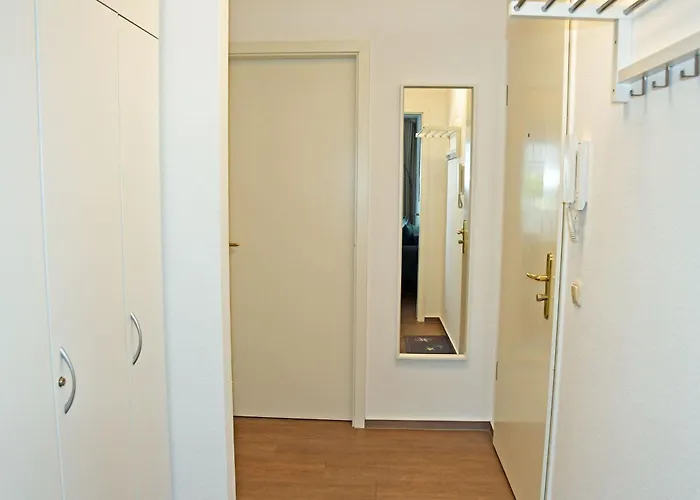 Appartementhaus Mit Balkon 300 M Bis Zum Vg Villa *