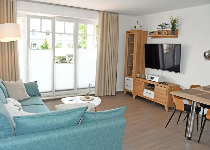 Appartementhaus Mit Balkon 300 M Bis Zum Vg *