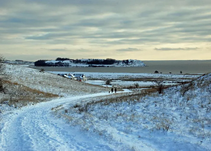 Appartementhaus Mit Balkon 300 M Bis Zum Vg Villa Goehren (Ruegen)