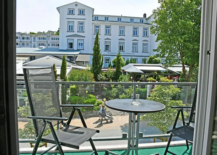 Villa Appartementhaus Mit Balkon 300 M Bis Zum Vg *