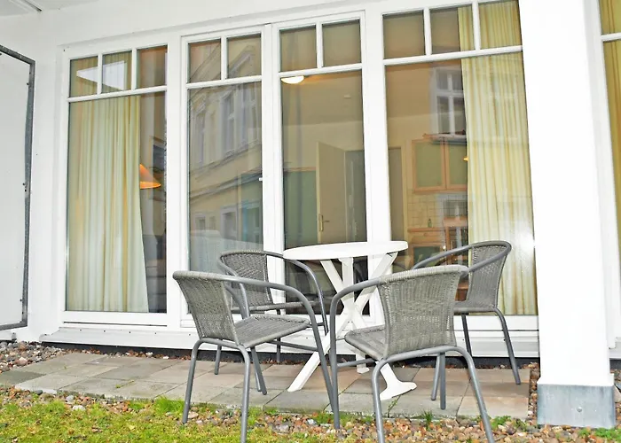 Appartementhaus Mit Balkon 300 M Bis Zum Vg Goehren (Ruegen)