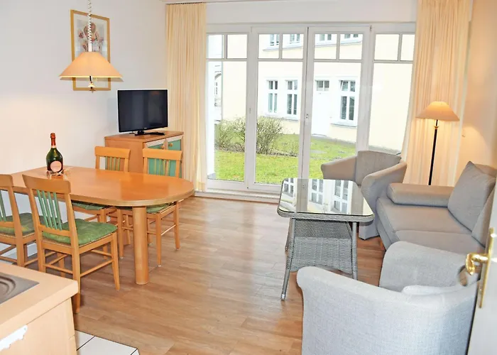 Villa Appartementhaus Mit Balkon 300 M Bis Zum Vg *